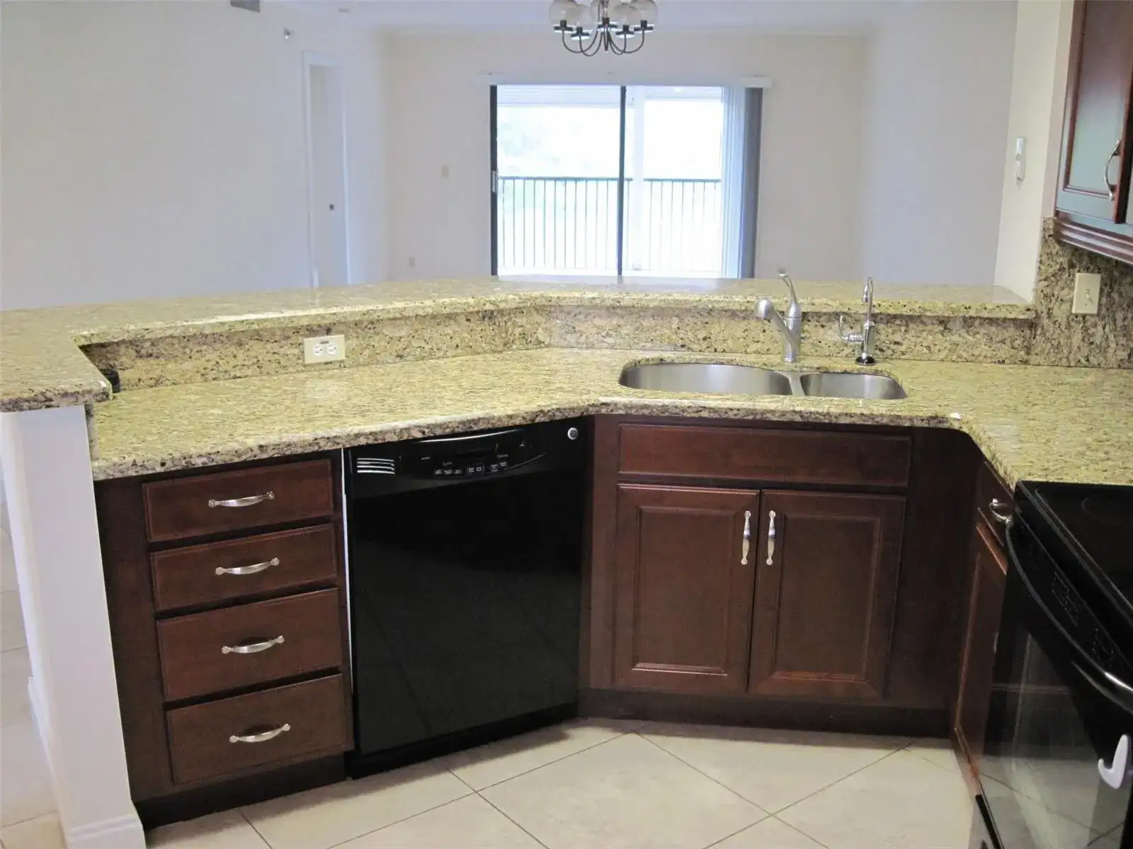 2232 N CYPRESS BEND Drive # 307, Pompano Beach FL 33069 photo 3