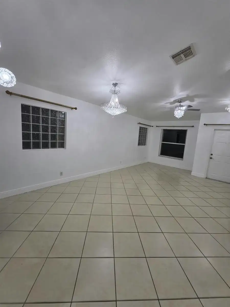 2106 LITTLE TORCH Street, Riviera Beach FL 33407 photo 5