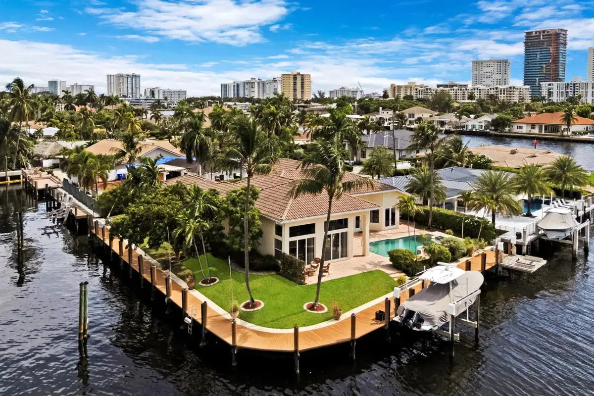 2761 SE 9TH Street, Pompano Beach FL 33062