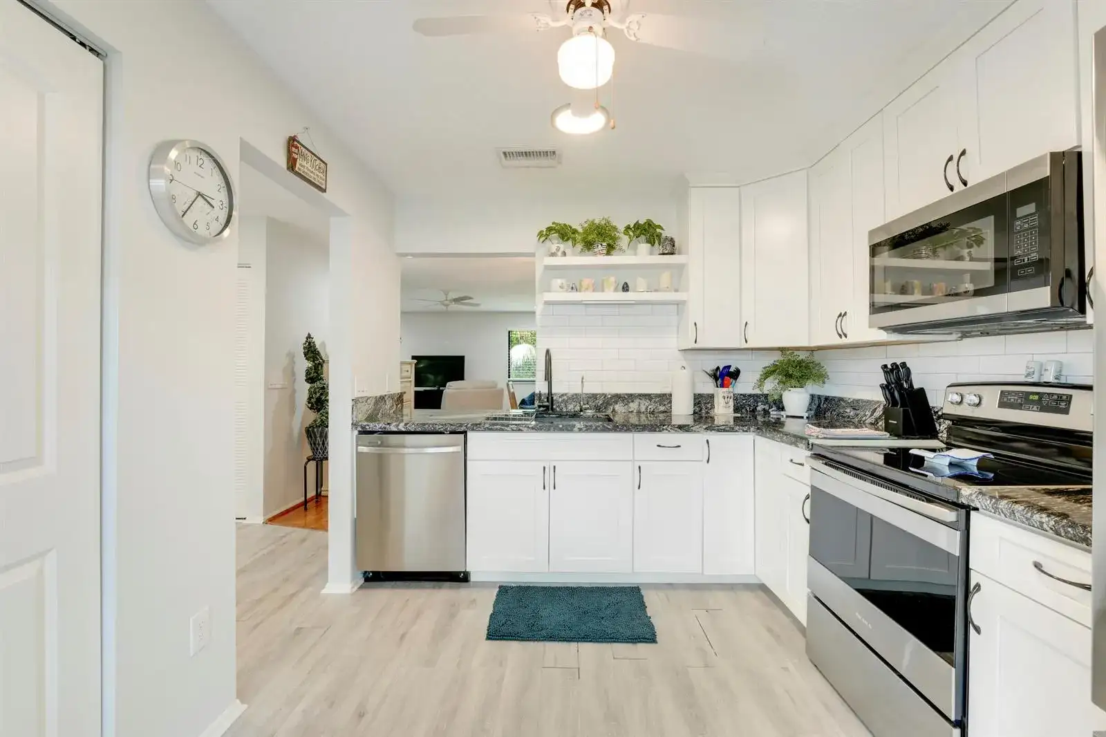 205 STAR CLUSTERS Court, Royal Palm Beach FL 33411 photo 5