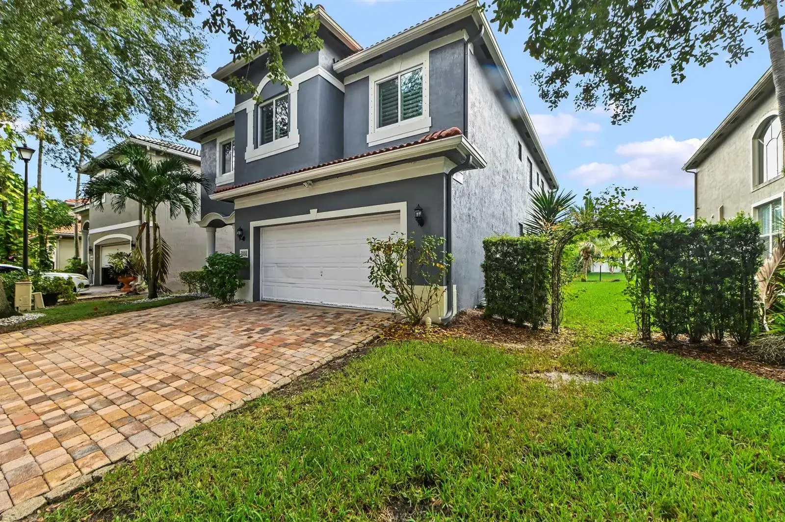 1006 Center Stone Lane, Riviera Beach FL 33404 photo 2