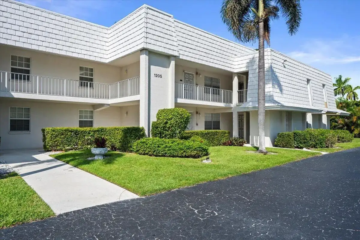1205 E SANDY Lane E # 249, Singer Island FL 33404 photo 2