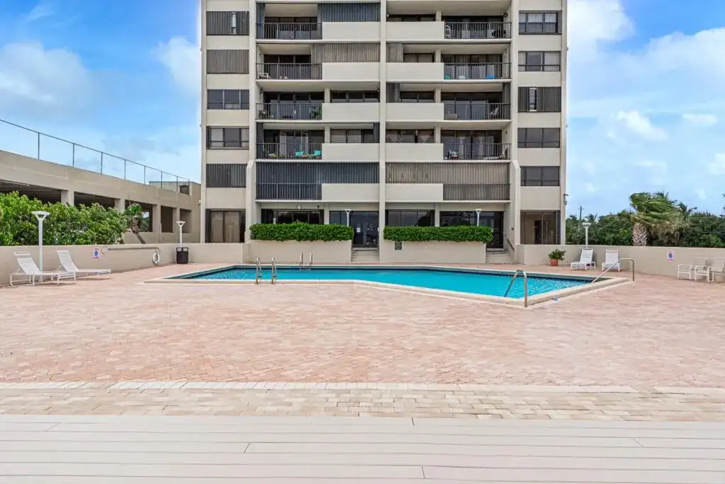 5600 N Flagler Drive # 203, West Palm Beach FL 33407 photo 5