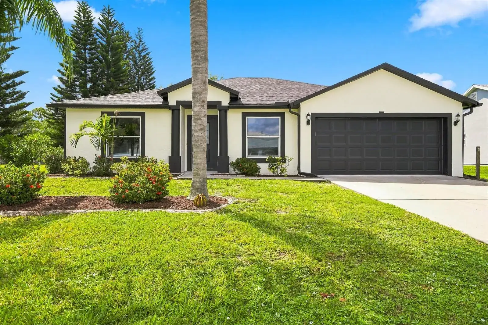 820 SW Jennifer Terrace, Port St. Lucie FL 34953 photo 2
