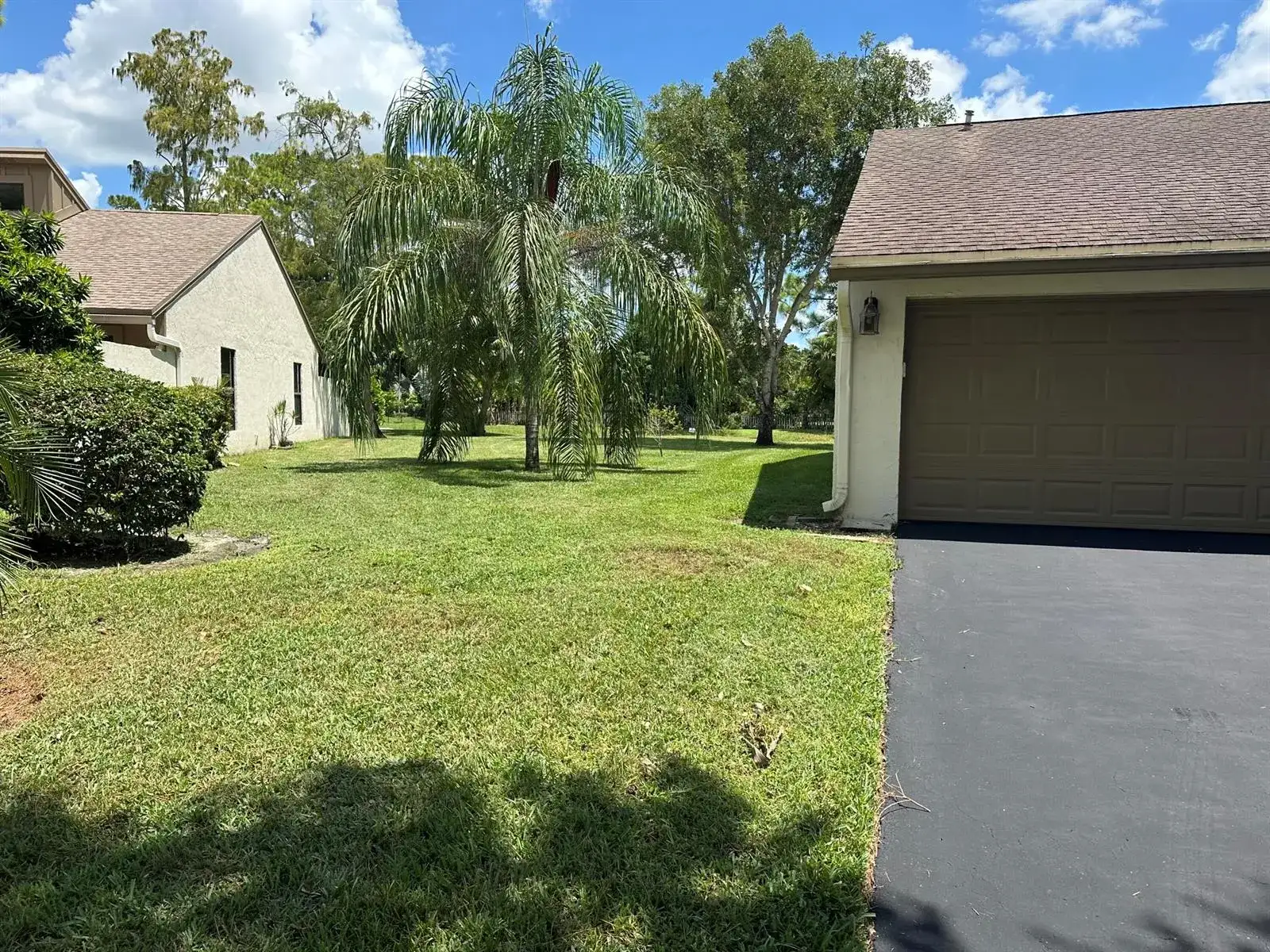 316 WOOD DALE Drive, Wellington FL 33414 photo 2
