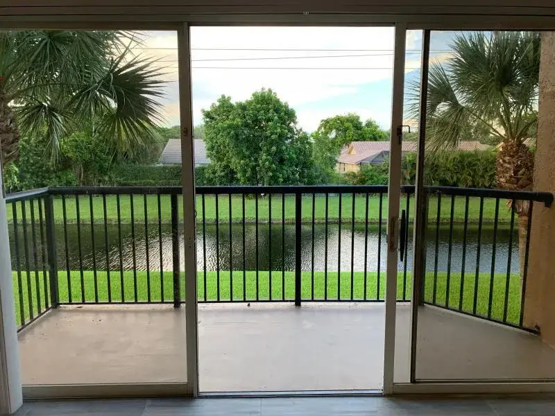 9033 WILES Road # 205, Coral Springs FL 33067