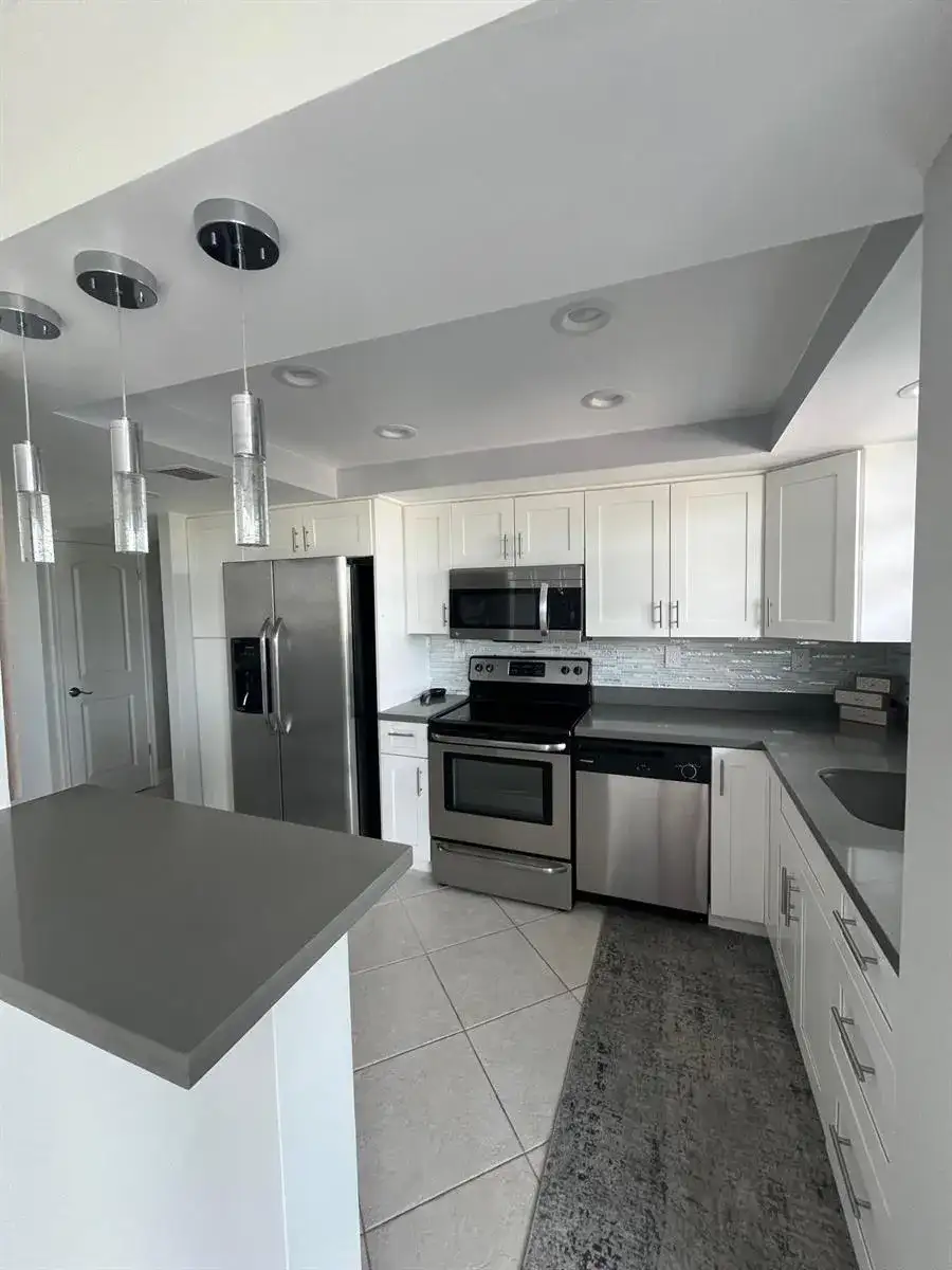 137 GOLDEN ISLES Drive # 412, Hallandale Beach FL 33009 photo 2