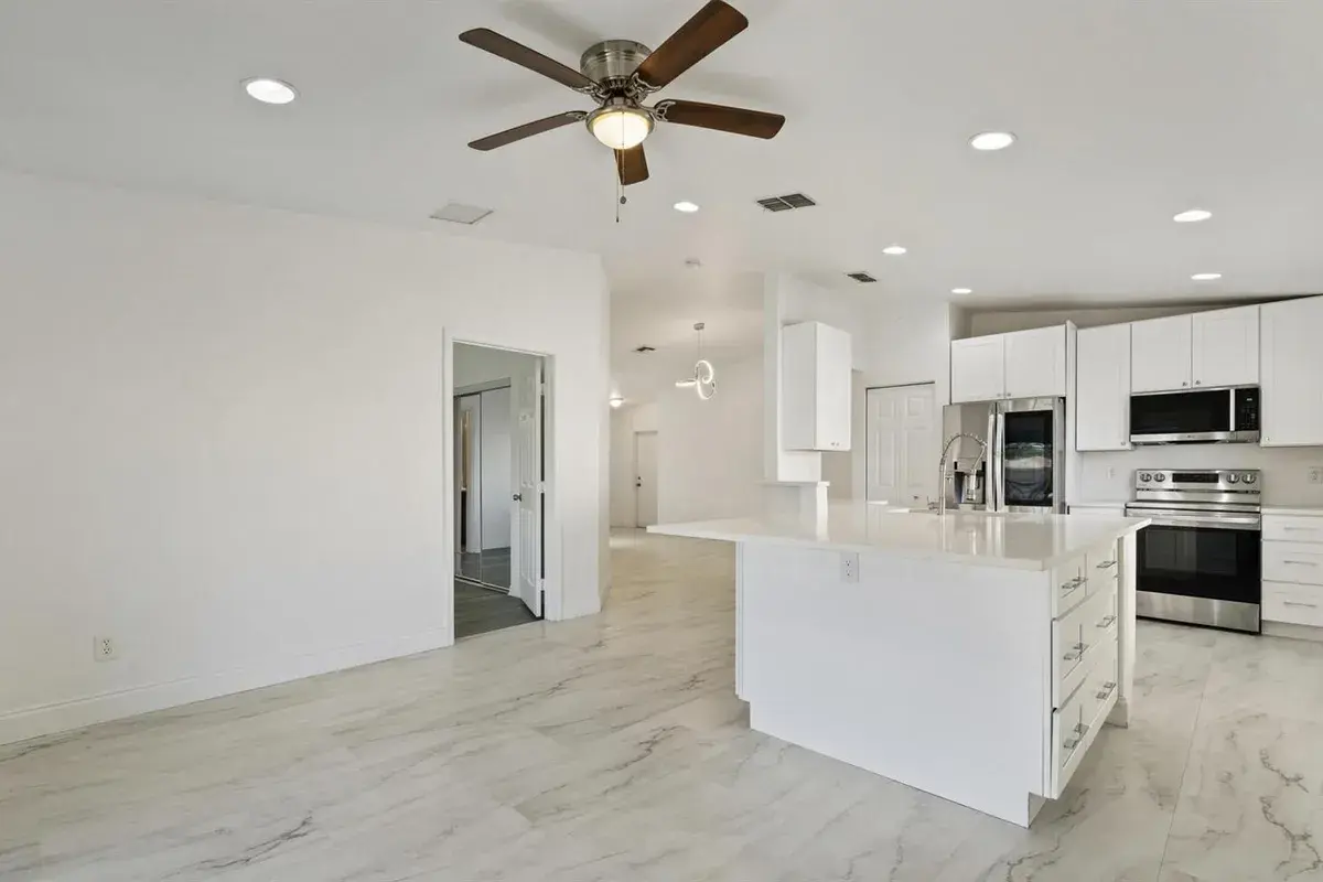 1899 SW NEWPORT ISLES Boulevard, Port St. Lucie FL 34953