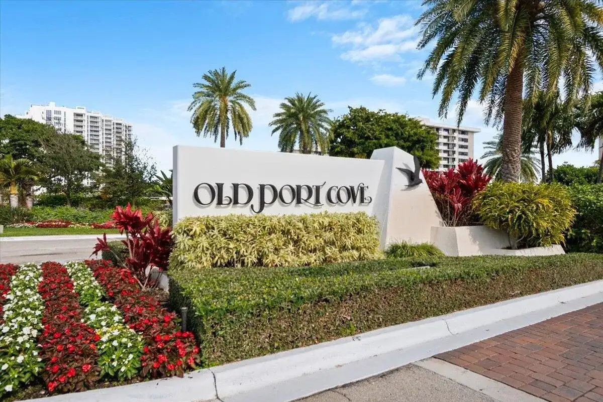 1200 MARINE Way # 304, North Palm Beach FL 33408