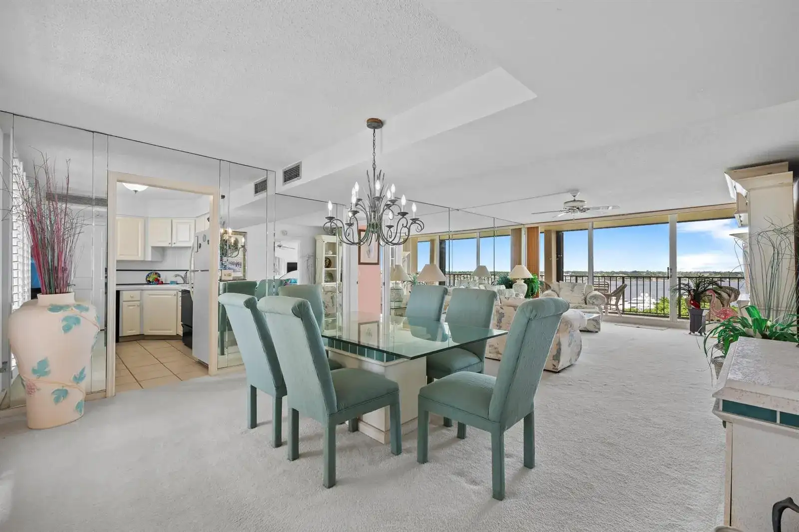 134 LAKESHORE Drive # 814, North Palm Beach FL 33408 photo 5