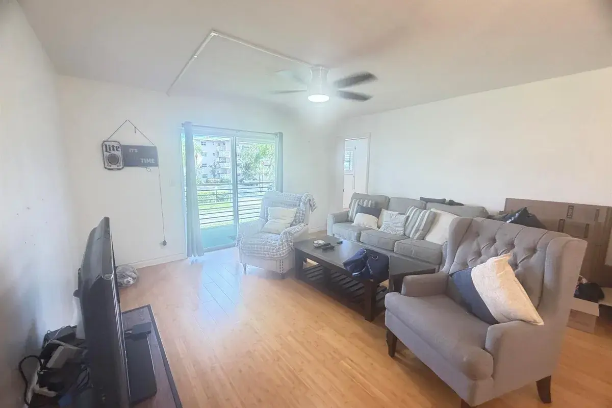 2640 Garden Drive S # 202, Lake Worth FL 33461