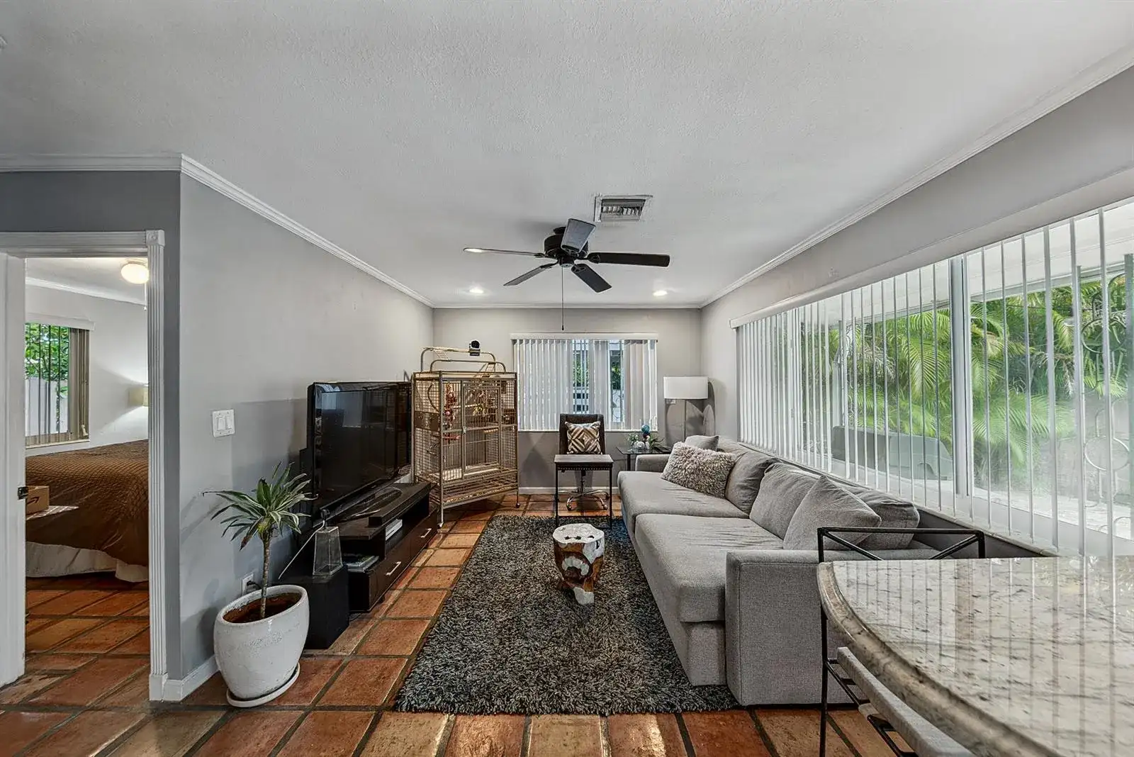 701 NE 22ND Drive, Wilton Manors FL 33305 photo 2