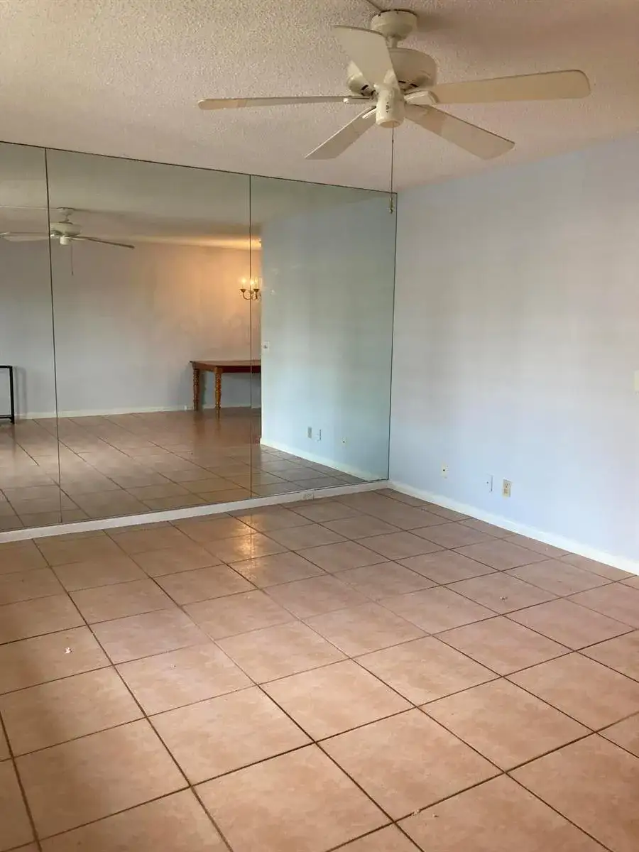 2094 Cornwall E, Boca Raton FL 33434 photo 3
