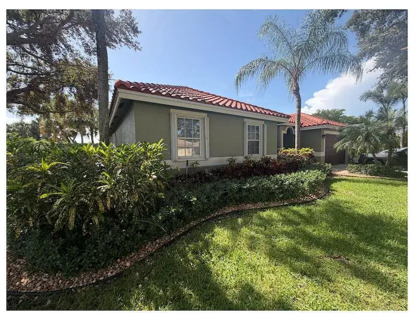 6305 NW 43rd Terrace, Coconut Creek FL 33073