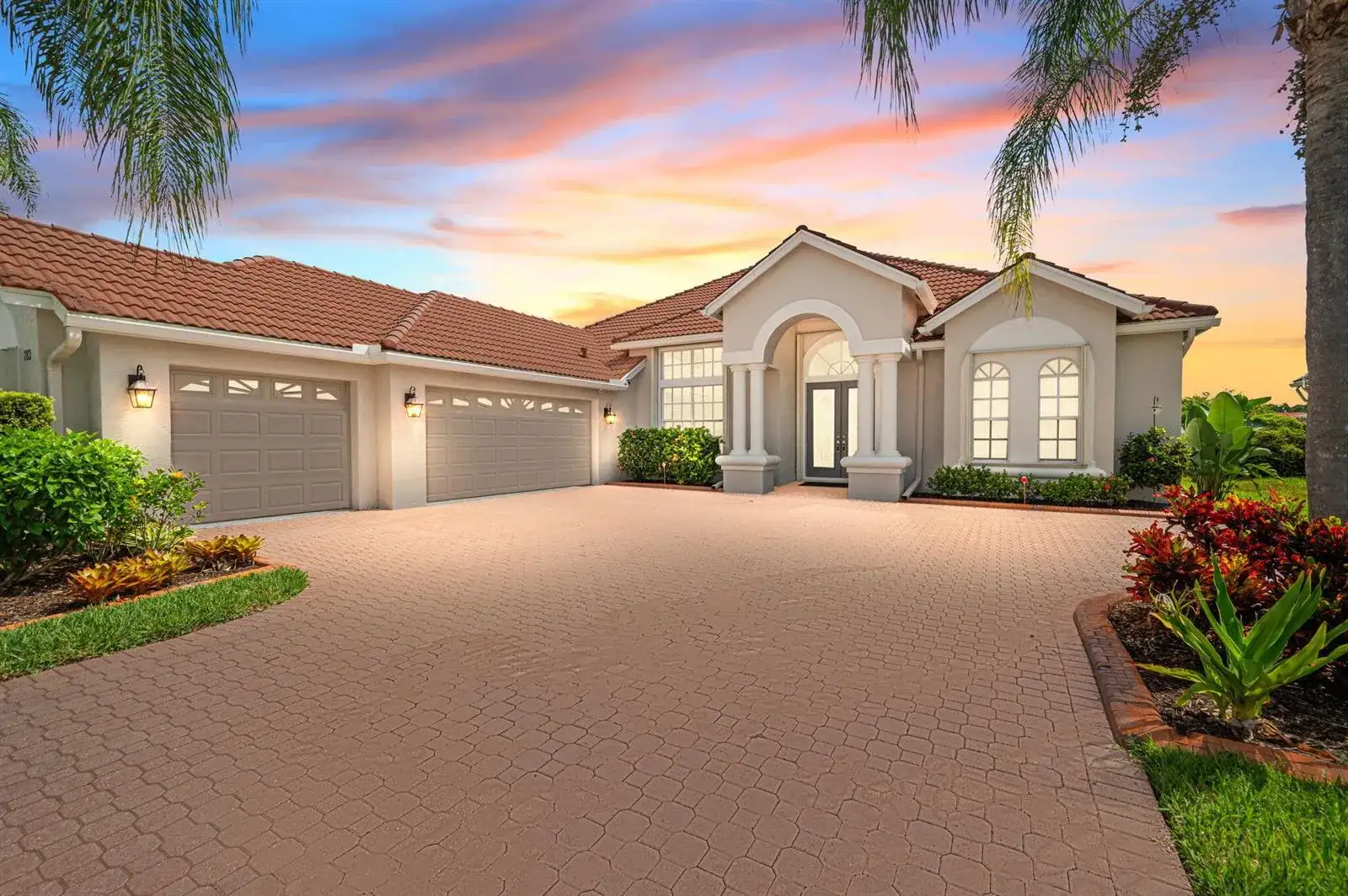 782 SW Marsh Harbor Bay, Port St. Lucie FL 34986 photo 2
