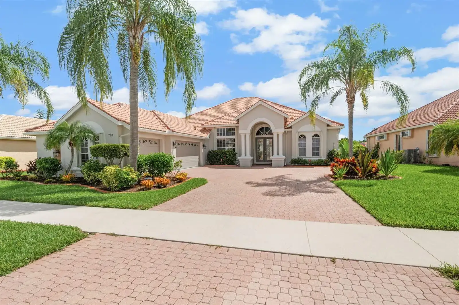 782 SW Marsh Harbor Bay, Port St. Lucie FL 34986 photo 3
