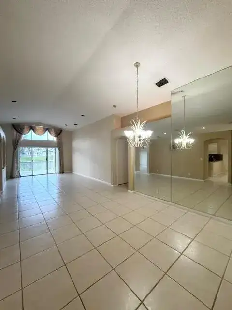 5374 OAKMONT VILLAGE Circle, Lake Worth FL 33463 photo 5
