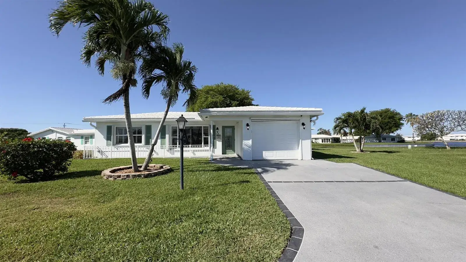 1108 W OCEAN Avenue, Boynton Beach FL 33426