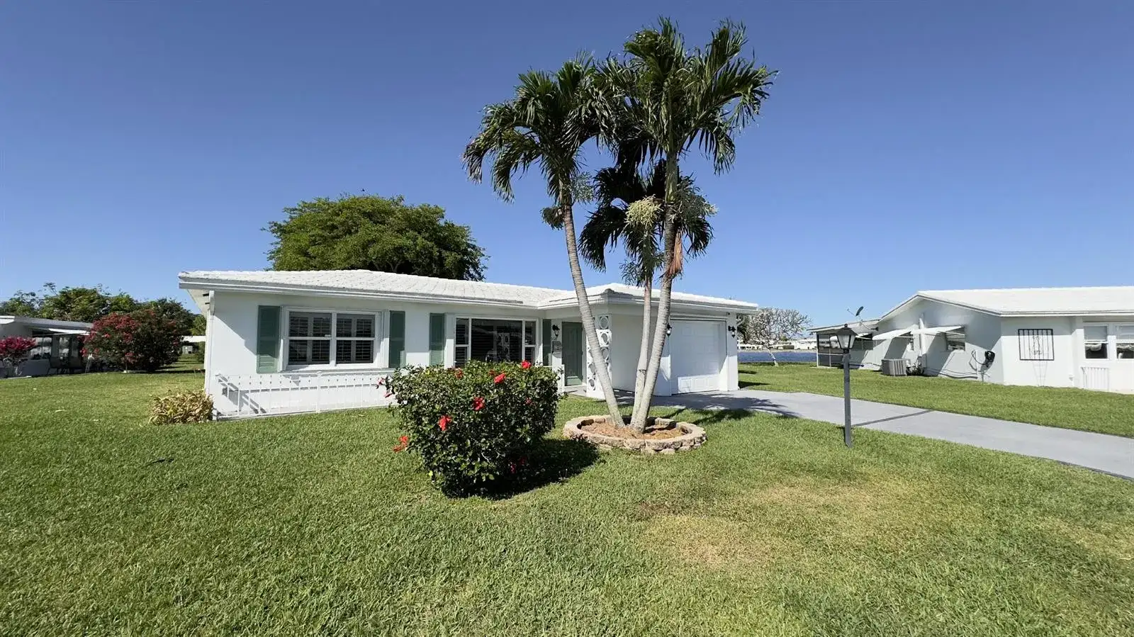 1108 W OCEAN Avenue, Boynton Beach FL 33426 photo 2