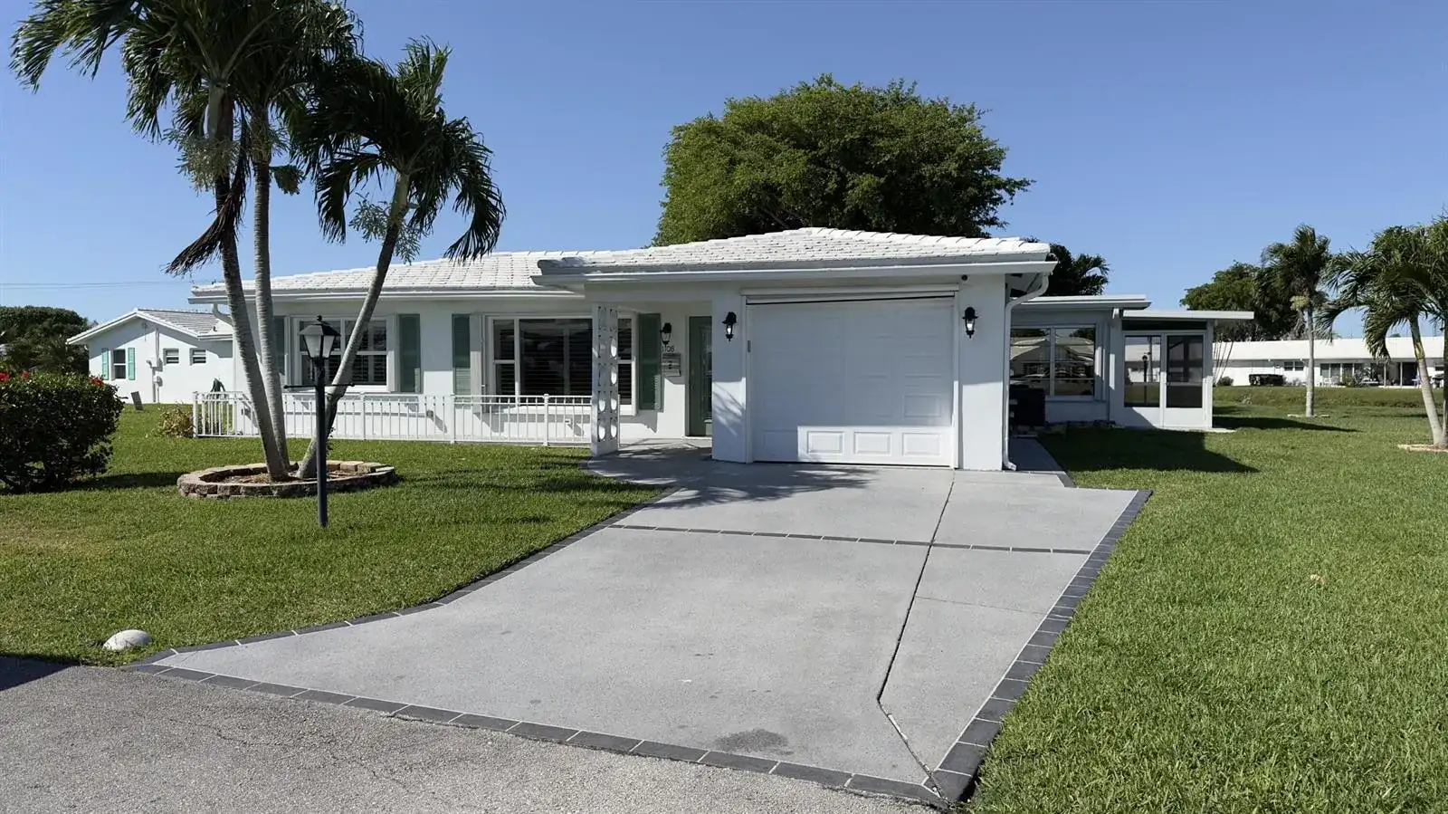 1108 W OCEAN Avenue, Boynton Beach FL 33426 photo 4