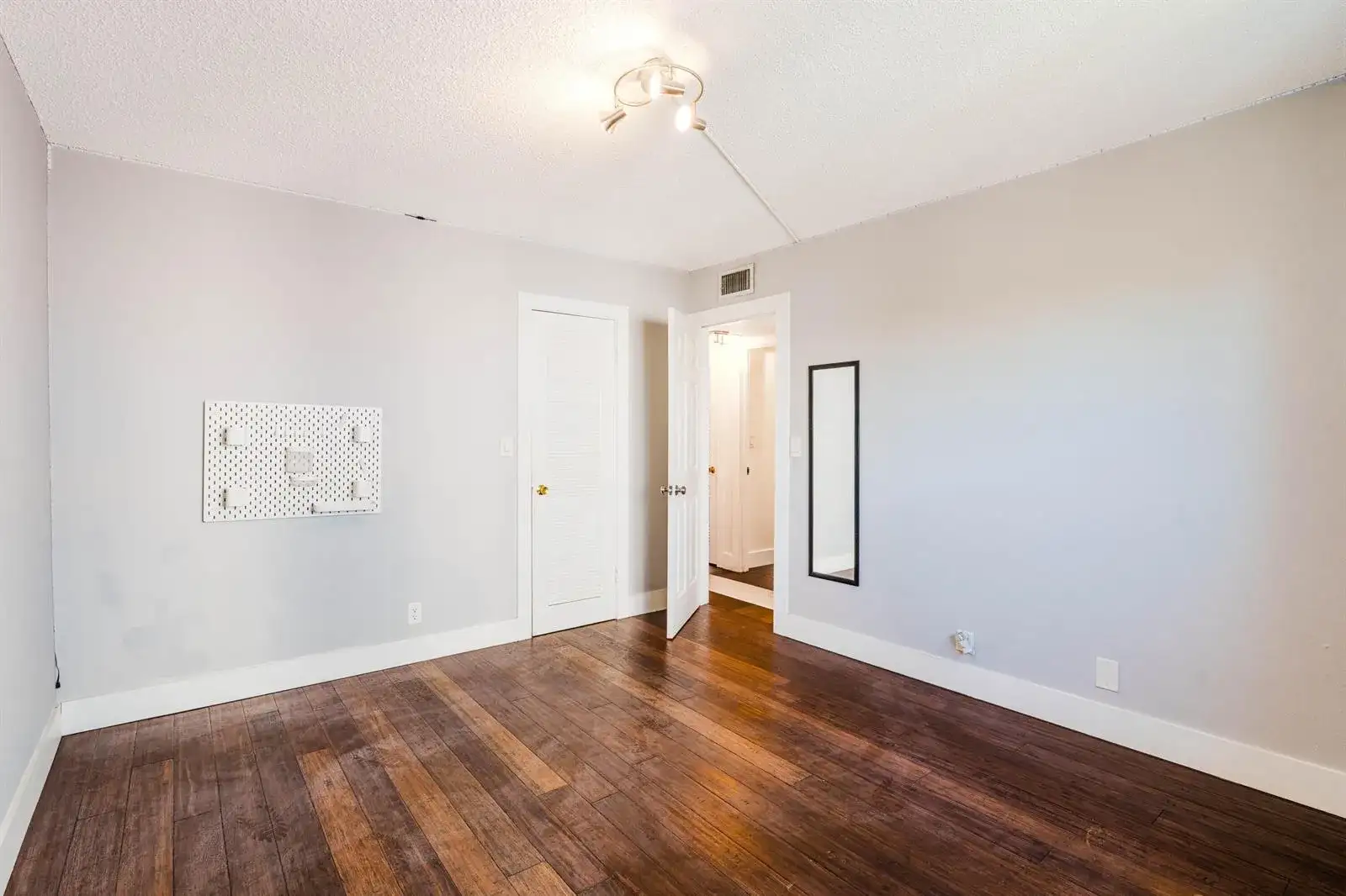 900 NE 12TH Avenue # 408, Hallandale Beach FL 33009 photo 5