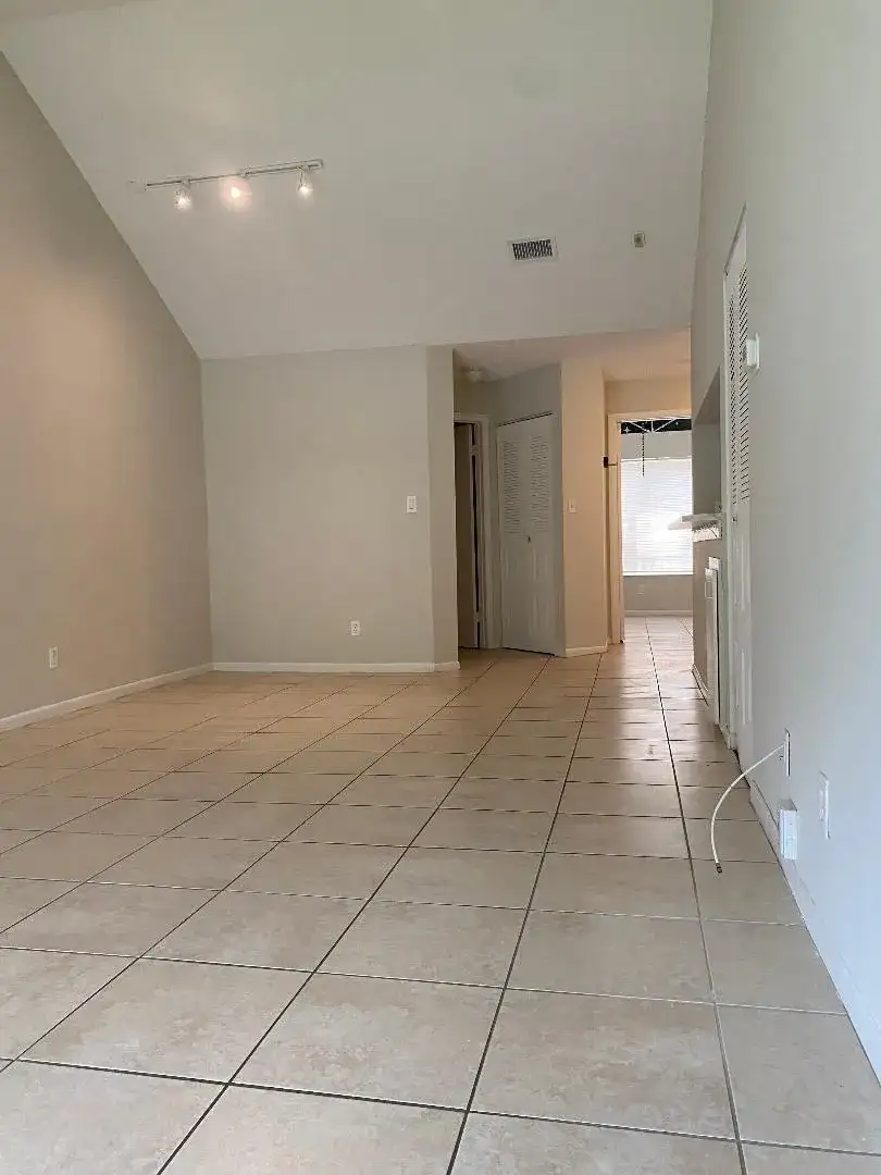 1095 CORAL CLUB Drive # 1095, Coral Springs FL 33071 photo 2