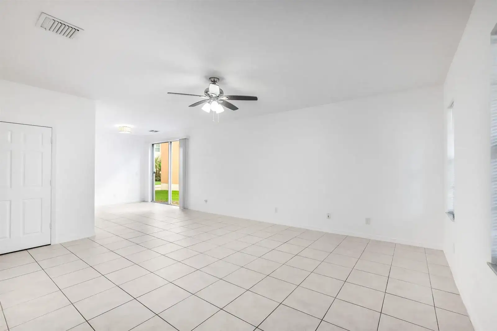2155 SE Casselberry Drive, Port St. Lucie FL 34952 photo 3