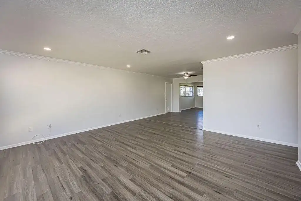 1750 16TH Avenue N, FL 33460 photo 5