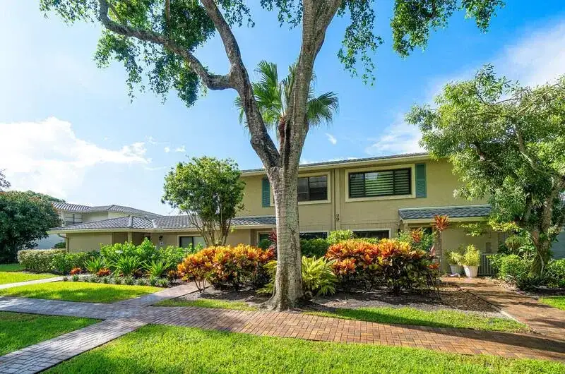 29 WESTGATE Lane # 29B, Boynton Beach FL 33436 photo 2