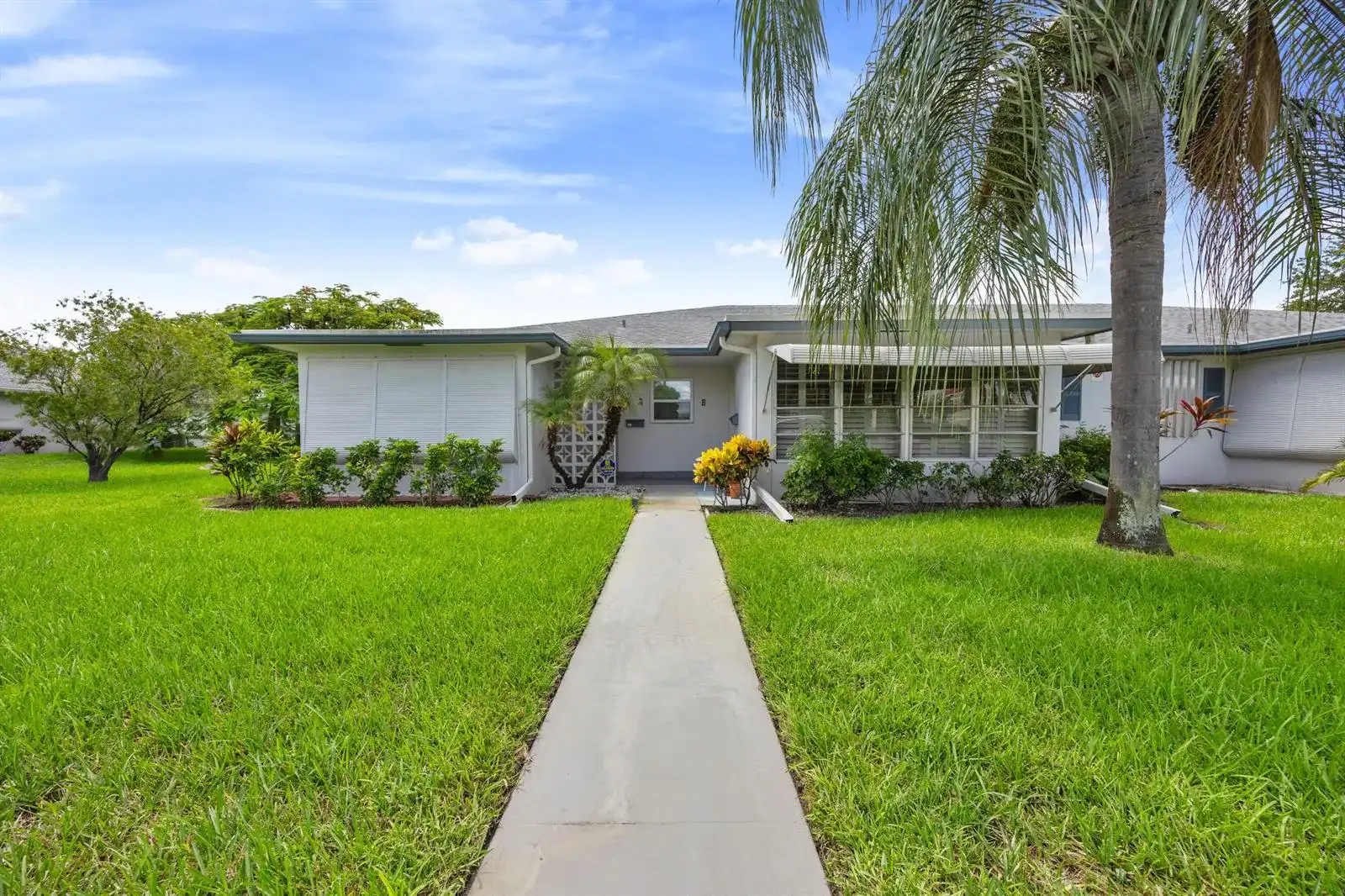1082 NORTH Drive # B, Delray Beach FL 33445