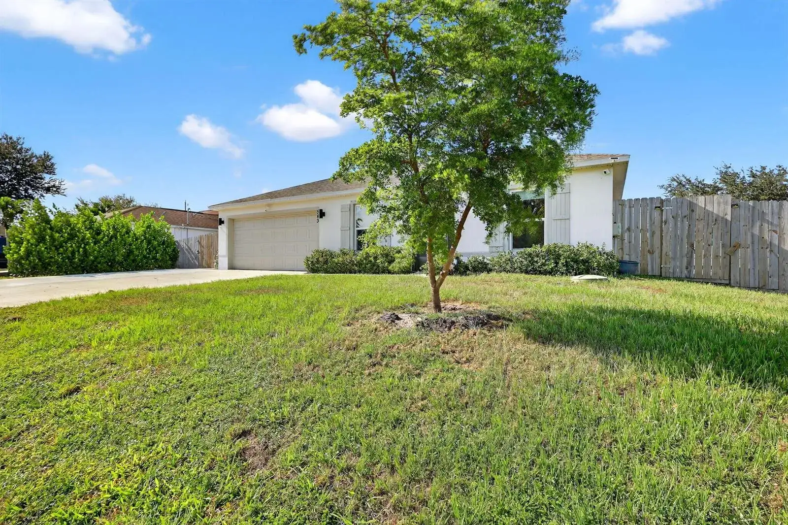 543 SW Kabot Avenue, Port St. Lucie FL 34953 photo 4