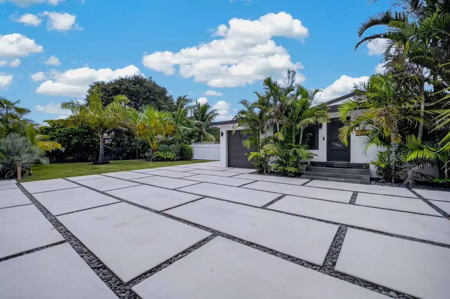 125 NE 146TH Street, Miami FL 33161