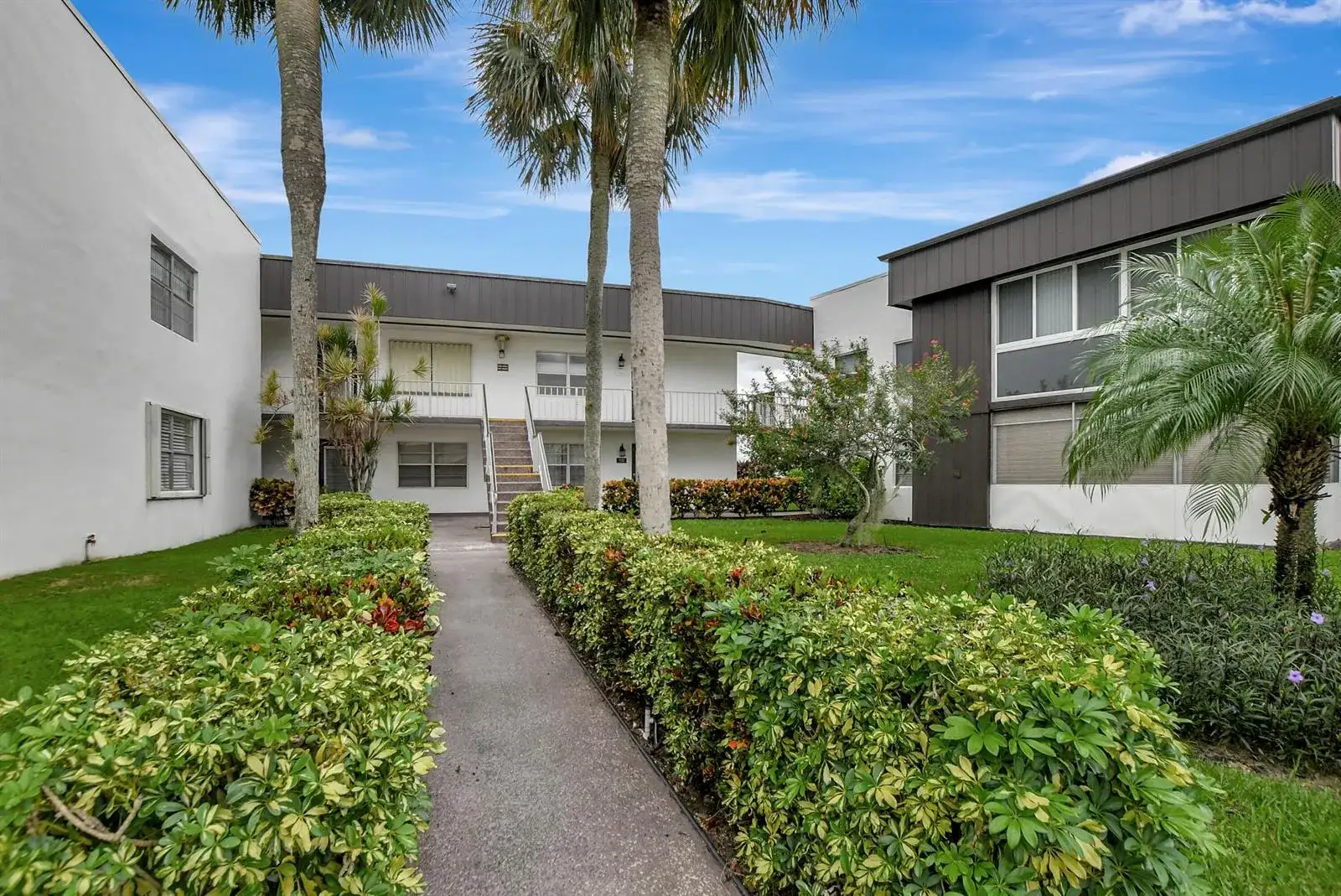 972 NORMANDY U, Delray Beach FL 33484 photo 2