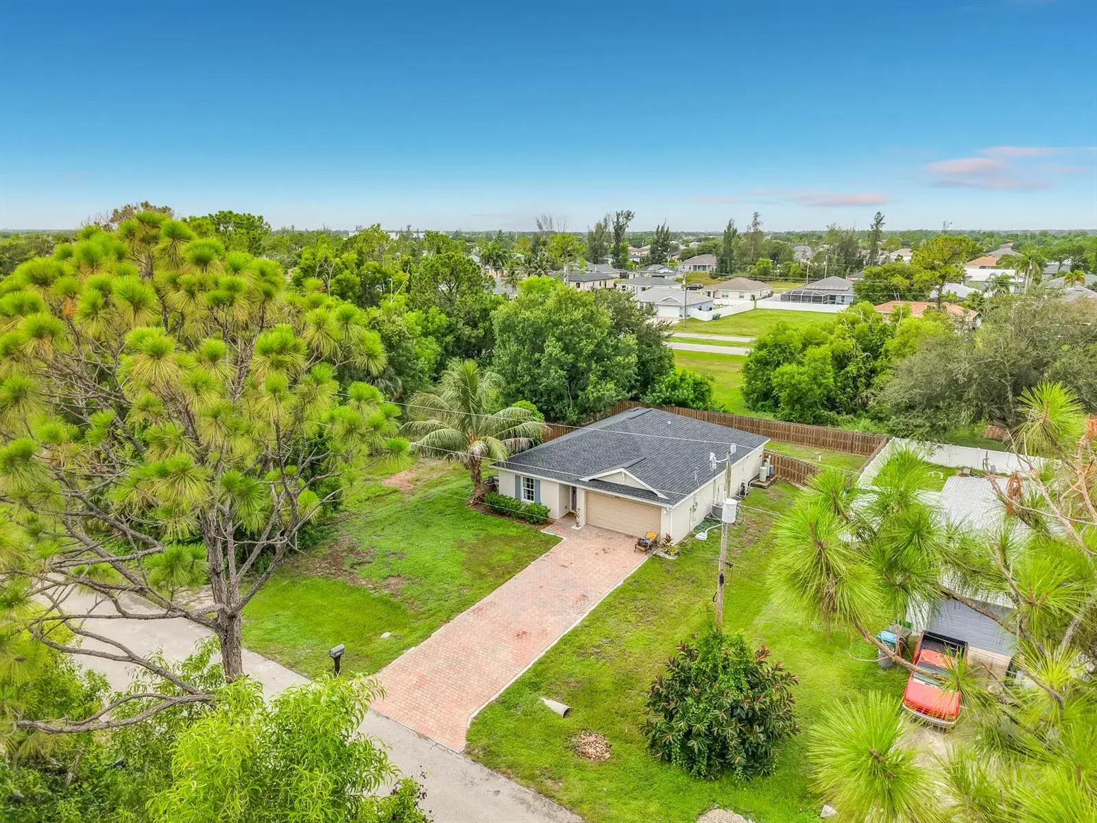 4306 NE 24TH Place, Cape Coral FL 33909
