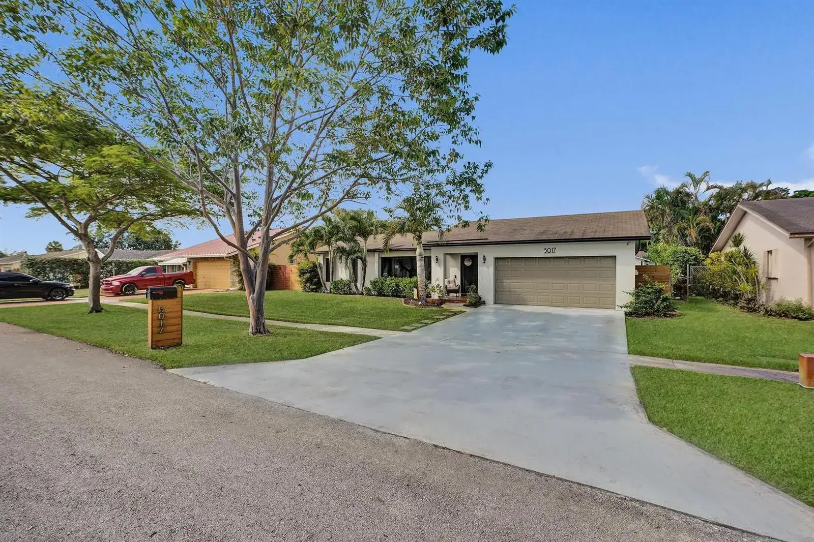 5017 SW 87TH Avenue, Cooper City FL 33328 photo 2