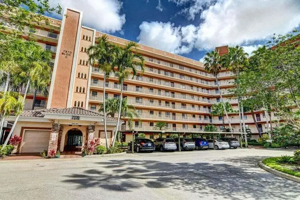 7380 S Oriole Boulevard # 605, Delray Beach FL 33446