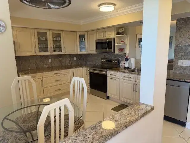 7380 S Oriole Boulevard # 605, Delray Beach FL 33446 photo 5