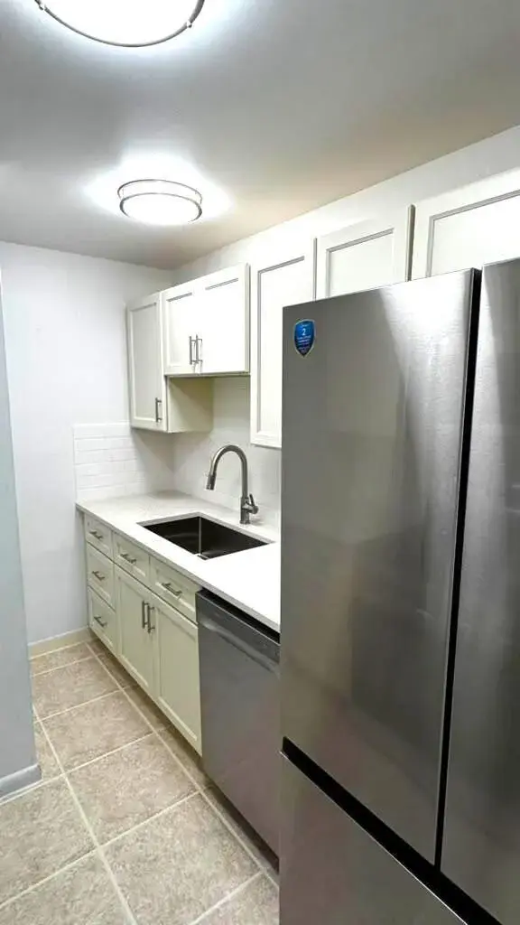 1020 CRYSTAL LAKE Drive # 103, Deerfield Beach FL 33064