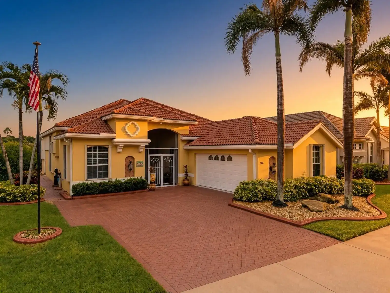 688 SW Lake Charles Circle, Port St. Lucie FL 34986 photo 2