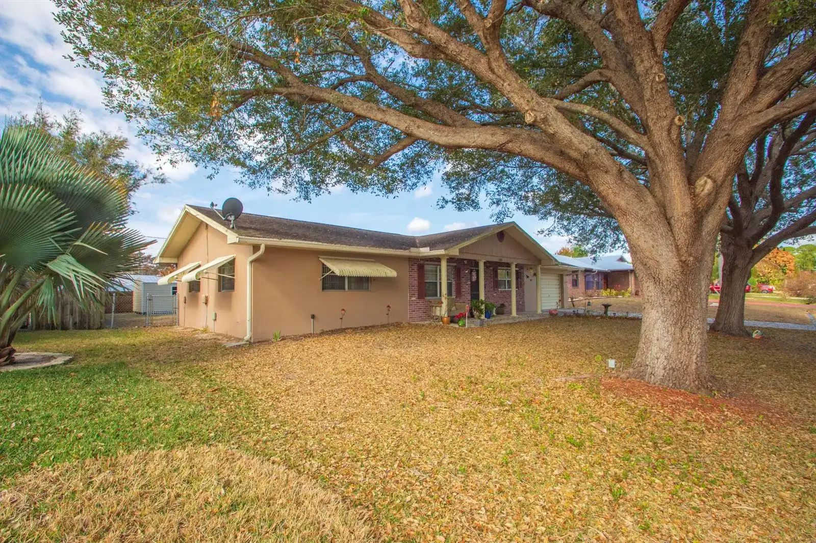 1686 SE BIDDLE Lane, Port St. Lucie FL 34983 photo 2