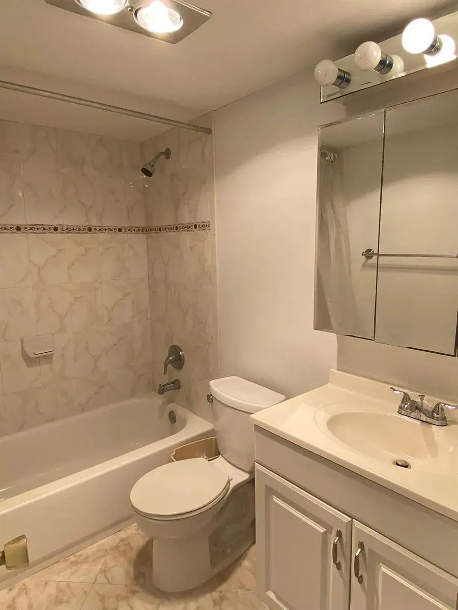500 VILLAGE GREEN Circle W # 310, Palm Springs FL 33461