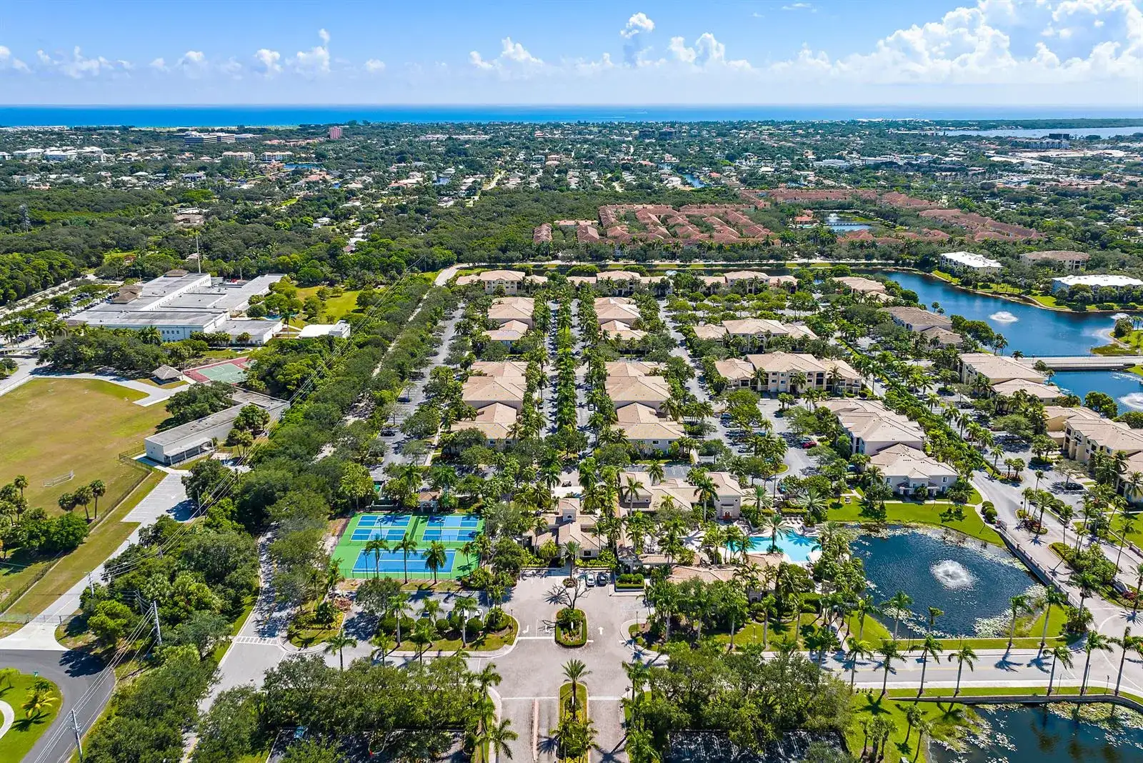 2811 Grande Parkway, Palm Beach Gardens FL 33410 photo 2