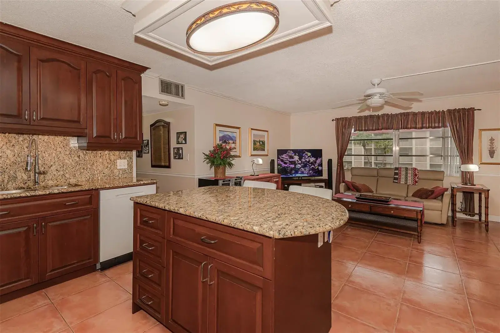 3071 NW 47TH Terrace # 326, Lauderdale Lakes FL 33313