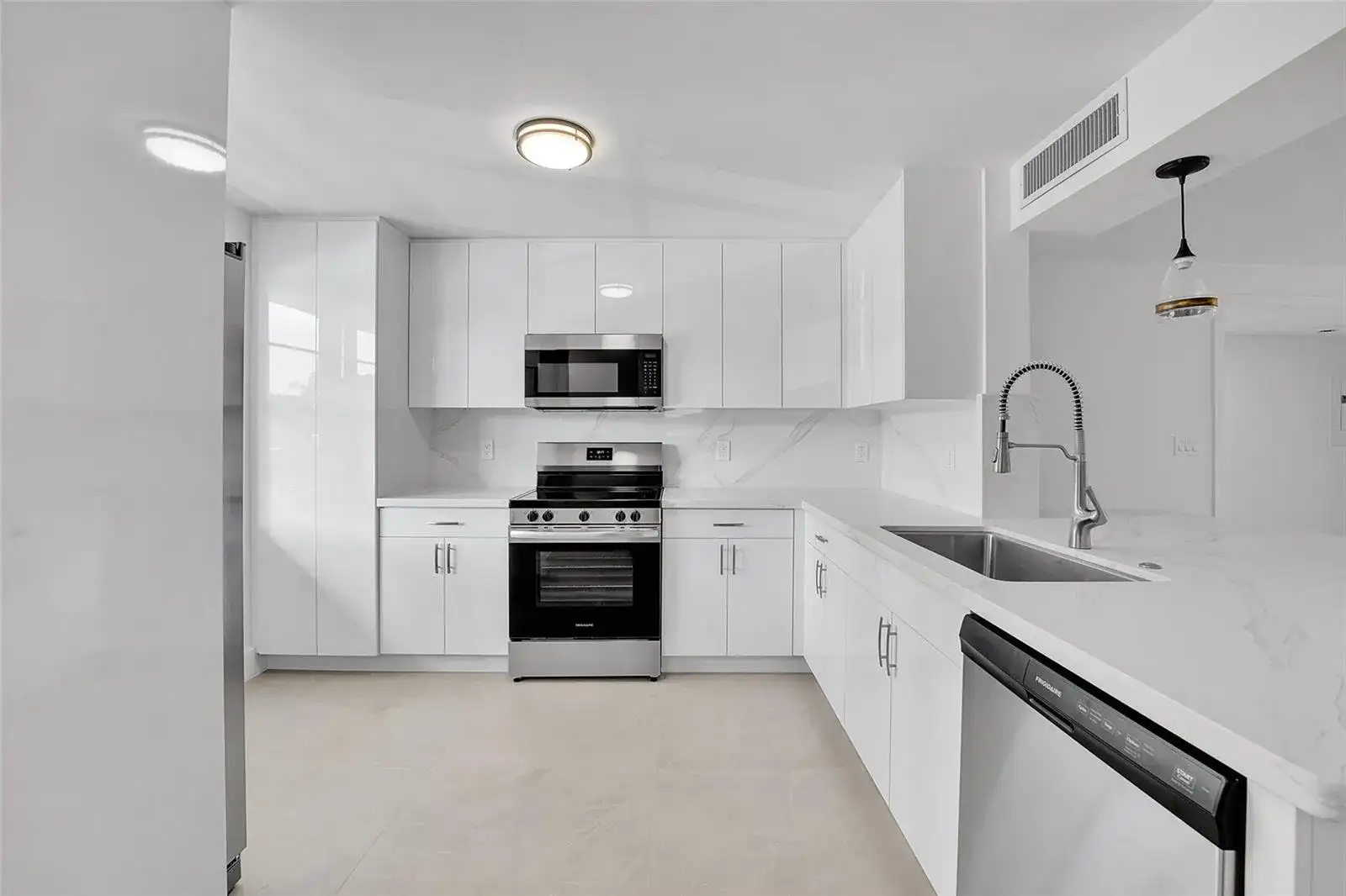 3201 PORTOFINO Point # C2, Coconut Creek FL 33066 photo 5