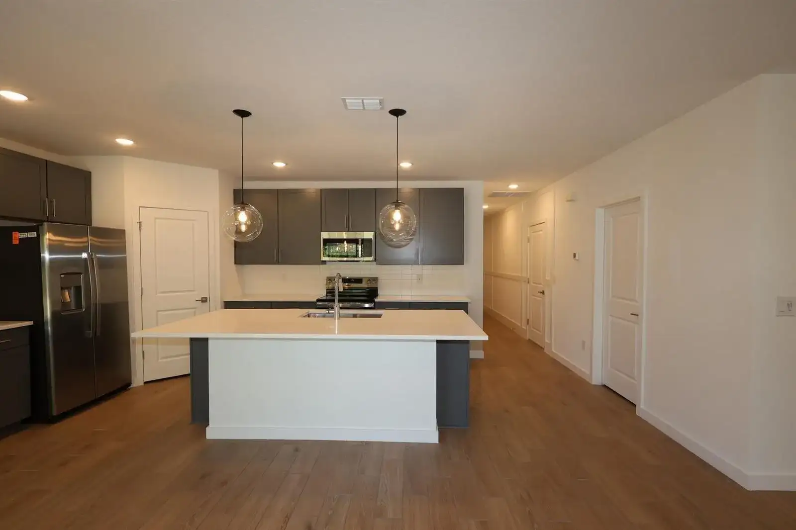 2923 TRIANGLE Road SE, Palm Bay FL 32909 photo 2