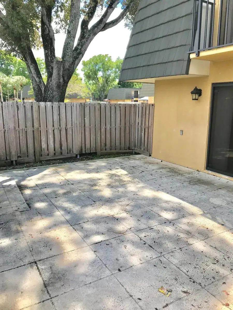 3719 37TH Way, West Palm Beach FL 33407