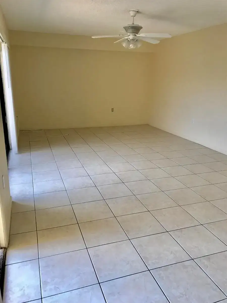 3719 37TH Way, West Palm Beach FL 33407 photo 2
