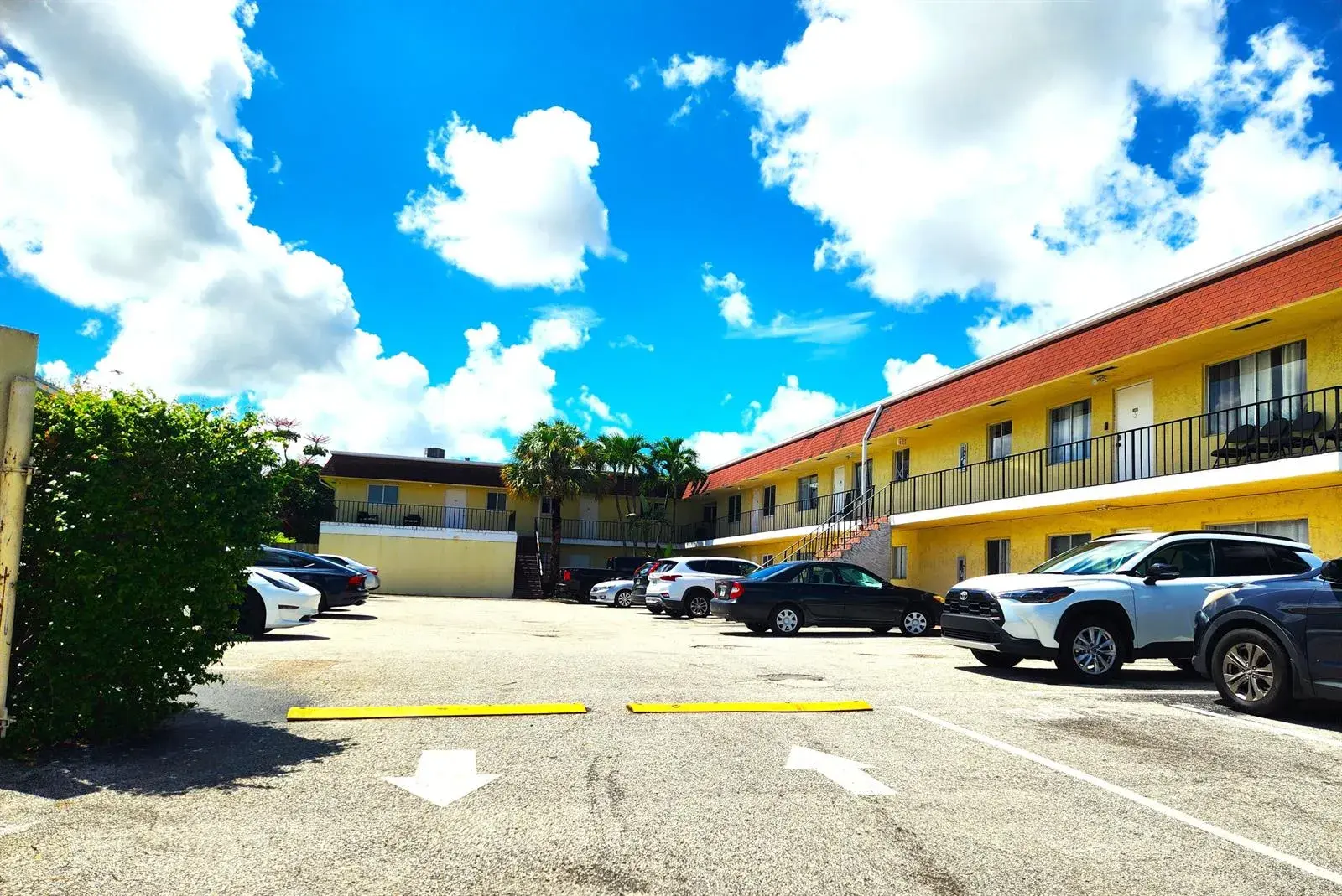 1020 CRYSTAL LAKE Drive # 209, Deerfield Beach FL 33064