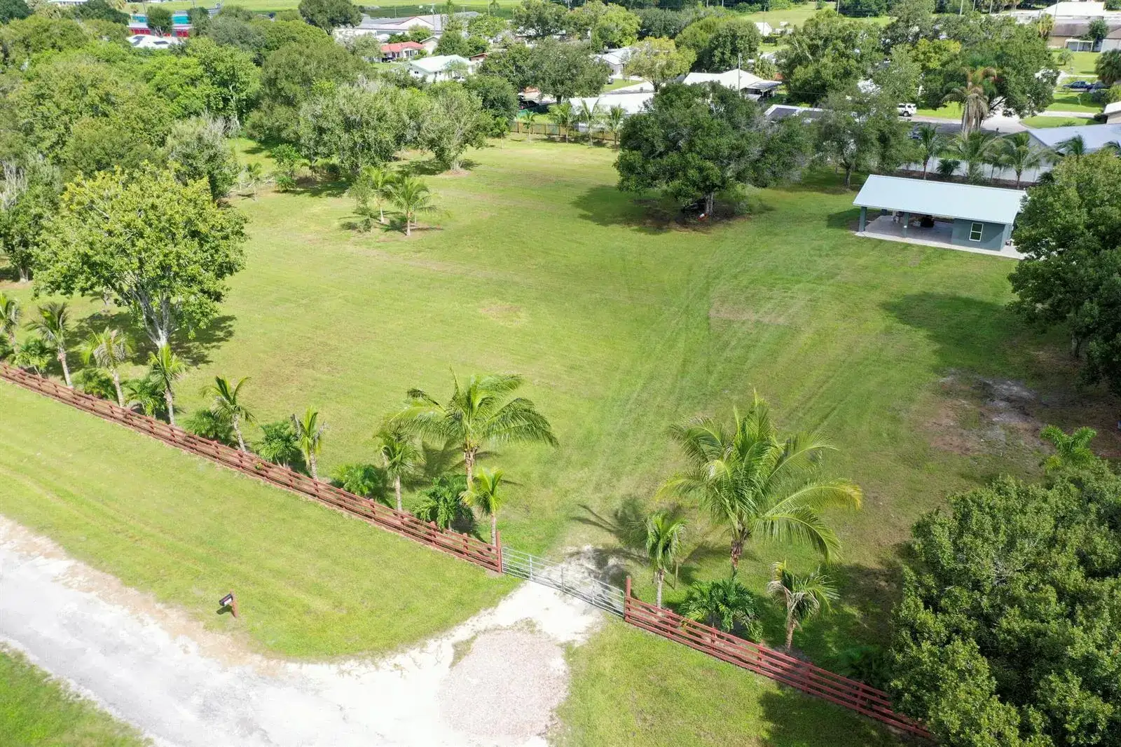 2055 SW 3rd Street, Okeechobee FL 34974 photo 2