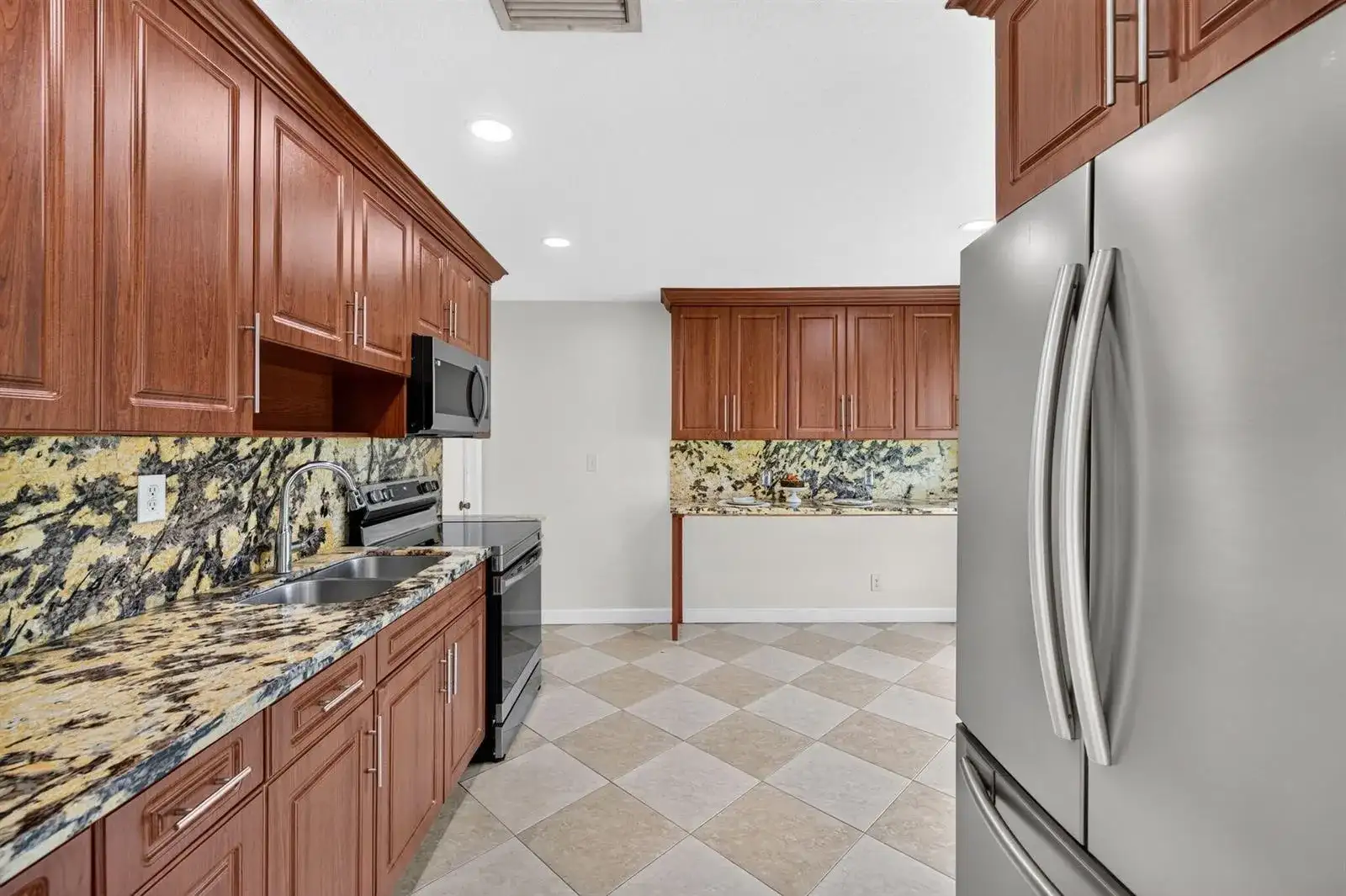 241 NW 49TH Street, Oakland Park FL 33309 photo 5